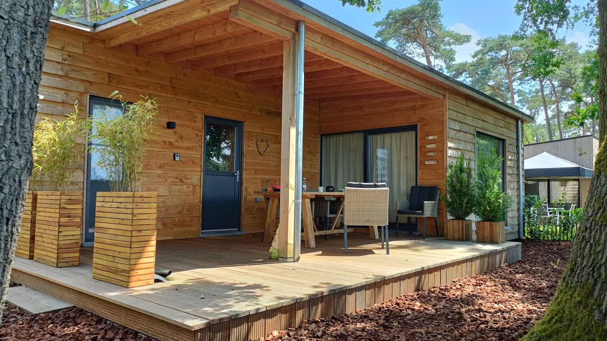 Bocholt Ski Chalet | Lovely chalet in a park with many facilities