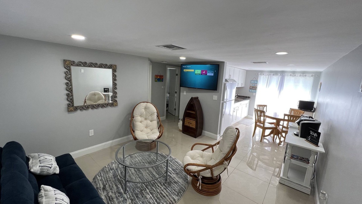 Jasmine Estates Apartment | Lovely comfy clean apartment. Close to State parks/beaches/restaurants.