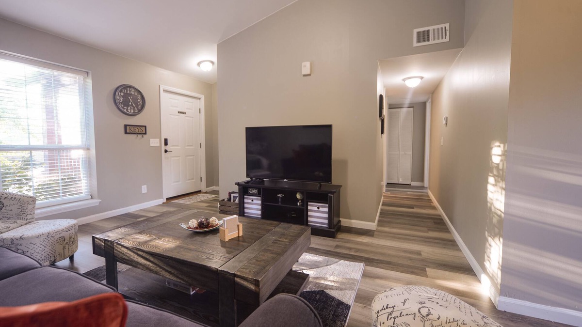 Overland Condo | Lovely condo fully remodeled just minutes from West Port Plaza