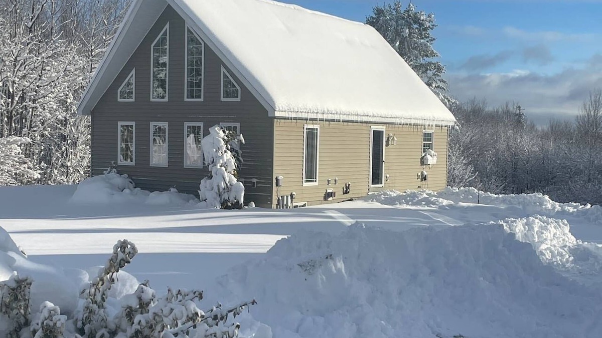 Whitingham House | Lovely Contemporary Vermont Home