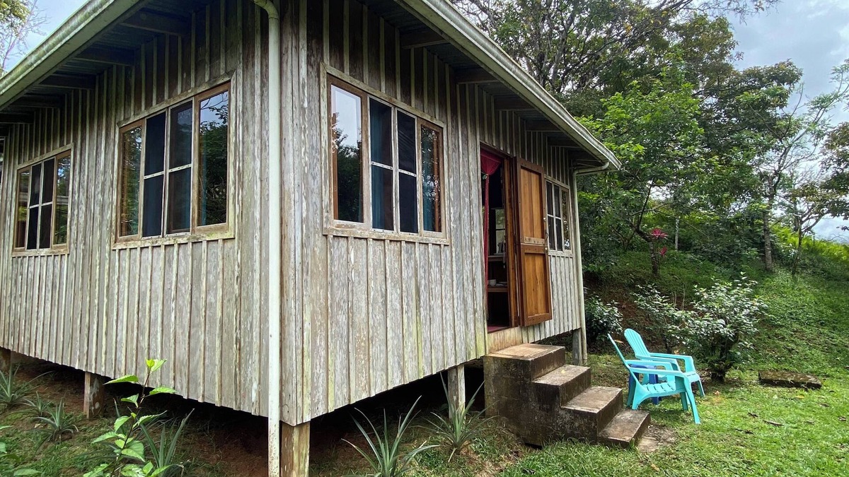 Rincon Cottage | Lovely cottage situated near San Juan de Sierpe with views of the pacific ocean