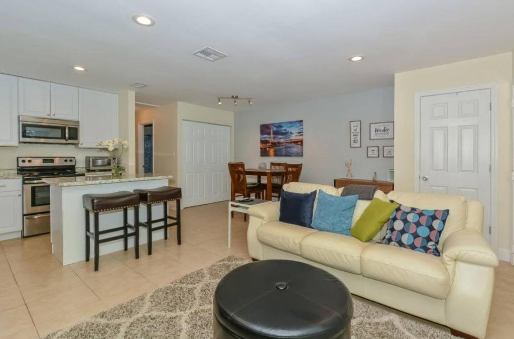 South Sarasota House | Lovely Cottage near the Beach and Downtown Sarasota
