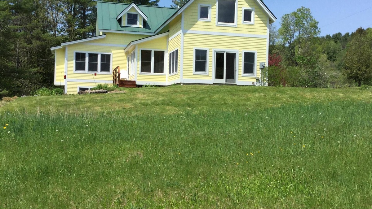 Tunbridge House | Lovely country home on 62 acres with stream