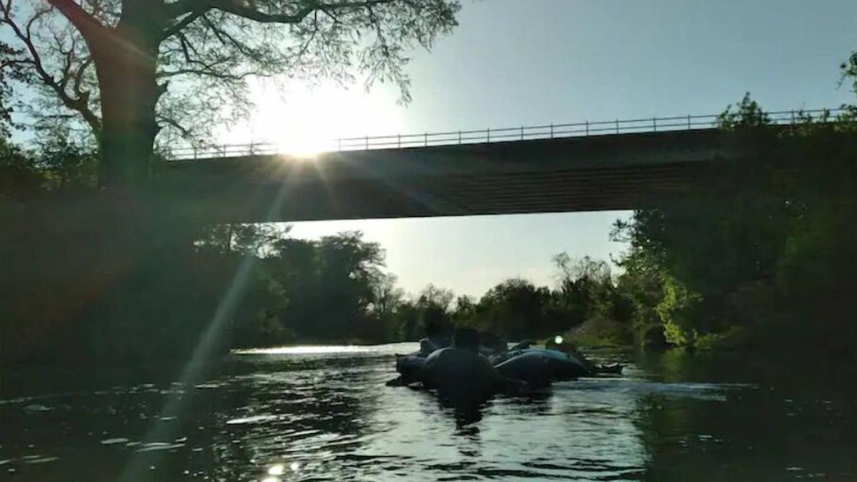 Martindale House | Lovely Cozy Country Home 3/2 TXSTU/walk to TXST Tubes/Don's Fish/Float the River