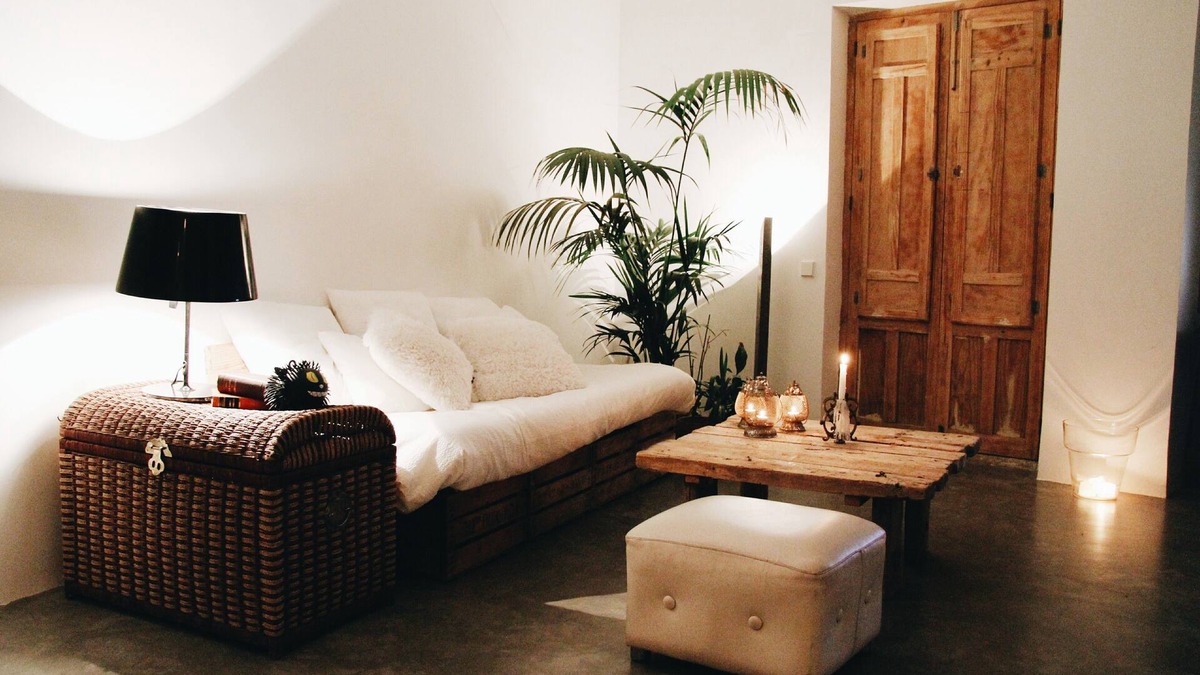 San Anton Apartment | Lovely Design Loft, 15 minutes from the Beach