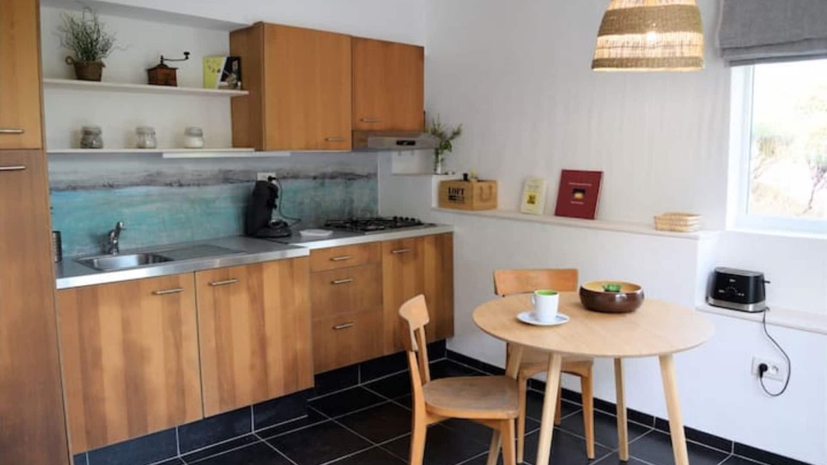 Barjols Apartment | Lovely detached cocoon in green property-terrace/garden