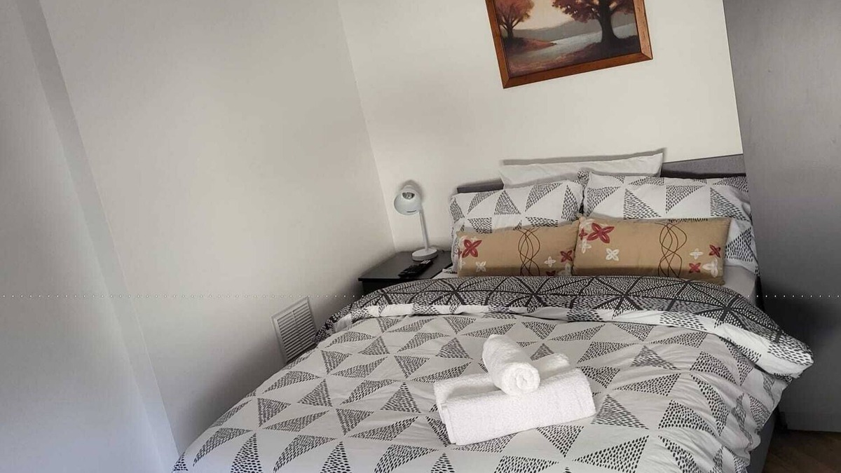 Stone Apartment | Lovely double room in a flat