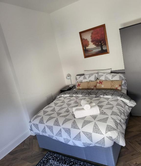 Stone Apartment | Lovely double room in a flat