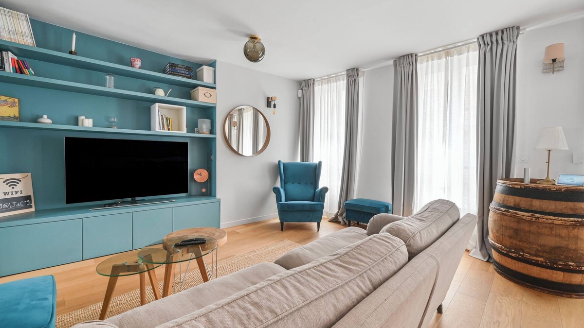 Vincennes Apartment | Lovely Duplex Near Château/Paris/Disney