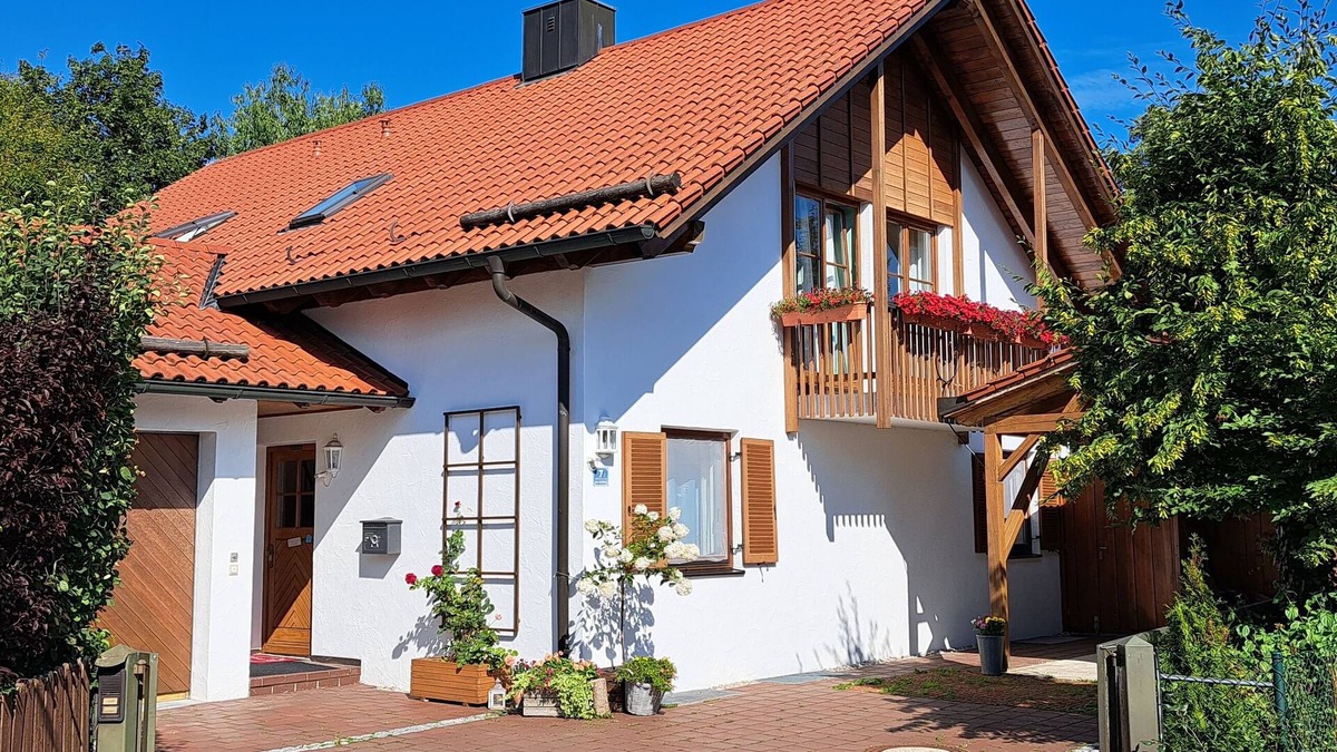 Ebersberg District Apartment | Lovely flat for 6Pax, near Munich,ICM, MUC, Therme