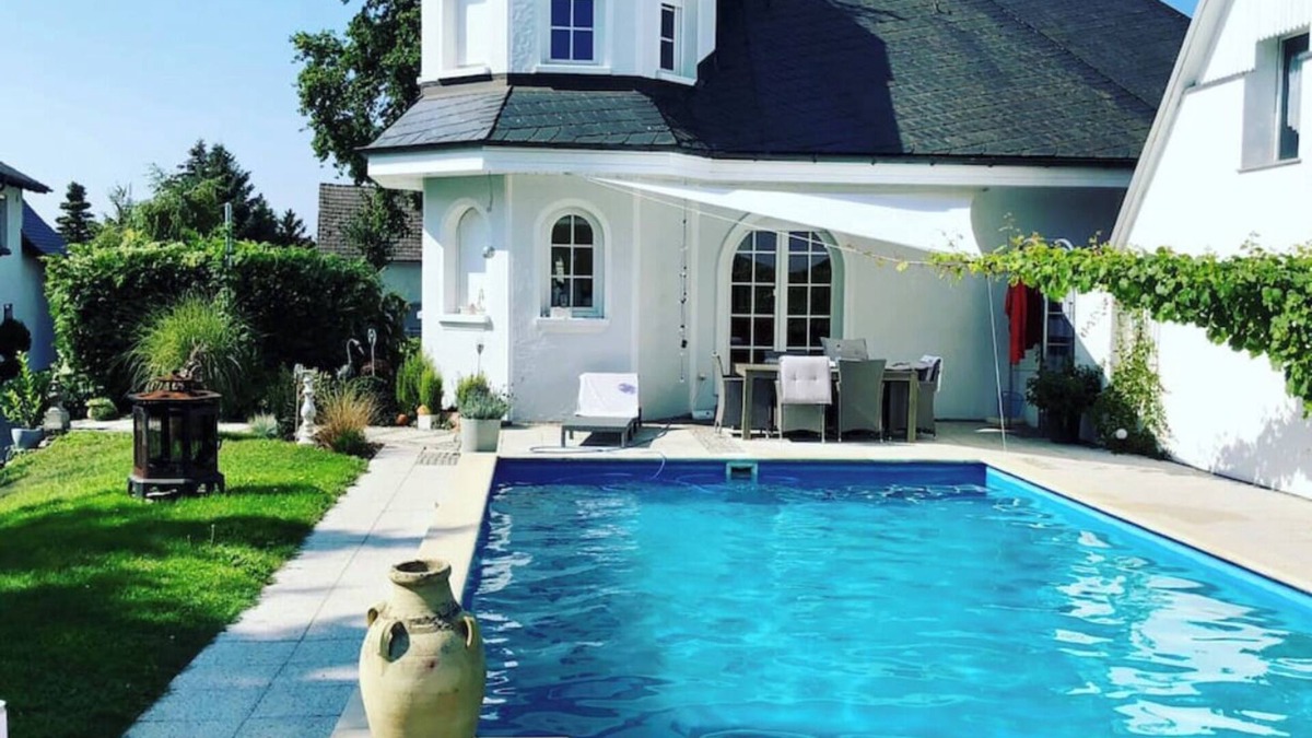 Frauendorf Apartment | Lovely Flat nearby Dresden (POOL)