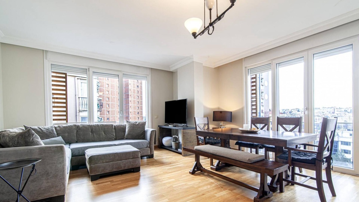Kadikoy Apartment | Lovely Flat with Central Location in Kadikoy