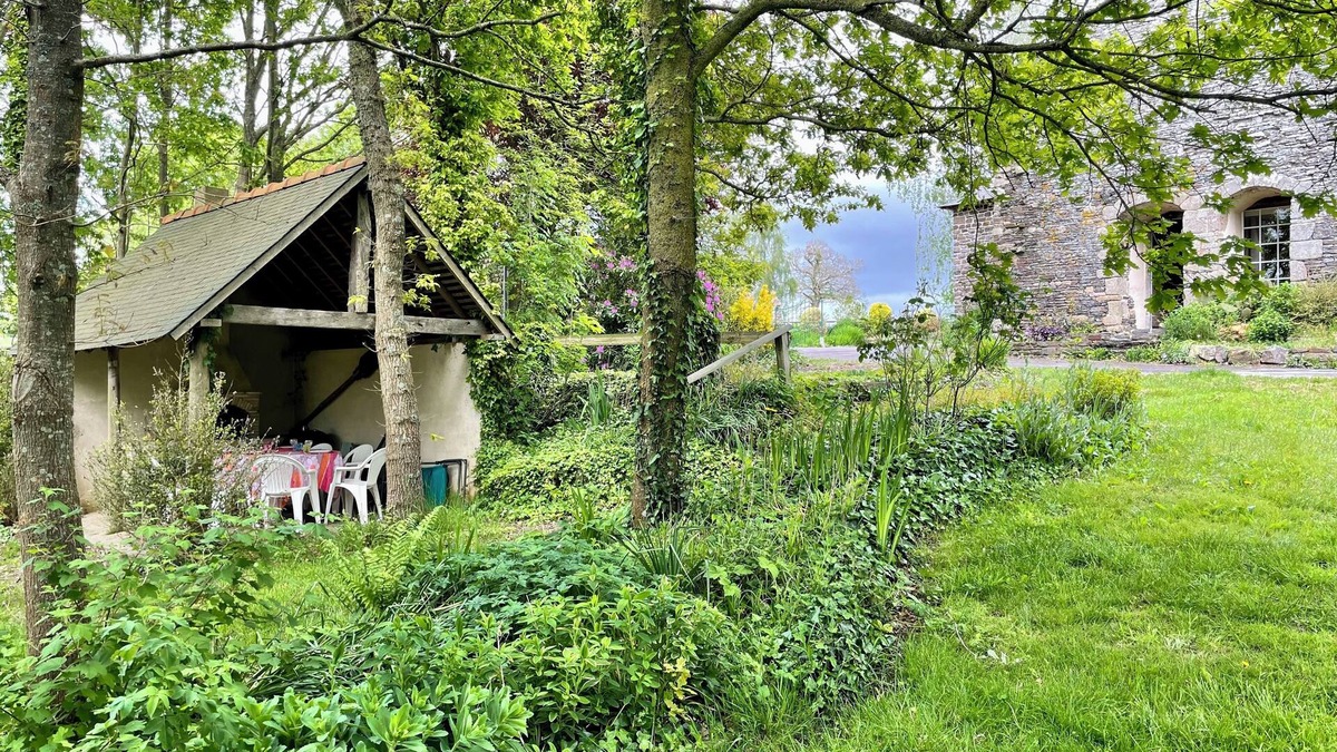 Tirepied Cottage | Lovely gite in a peaceful area near the coast, in the Bay of Mont-Saint-Michel