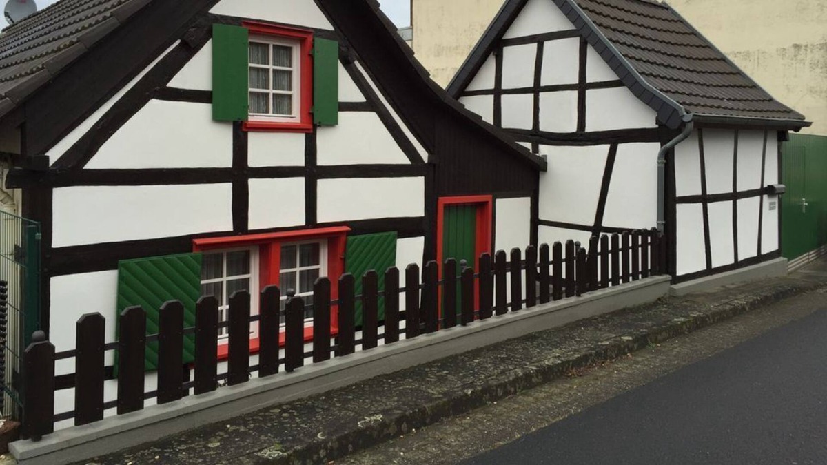 Dersdorf House | Lovely half-timbered house by Friendly Homes