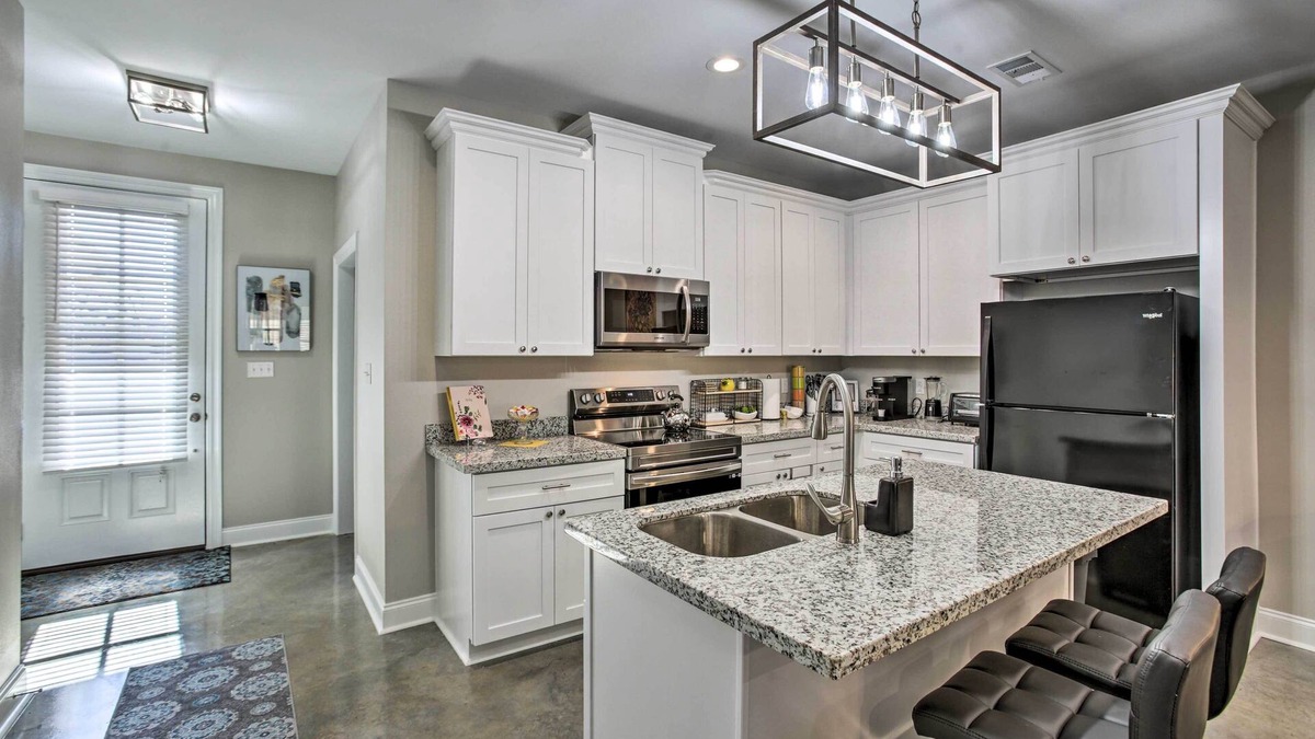 Hammond House | Lovely Hammond Getaway w/Patio & Yard!