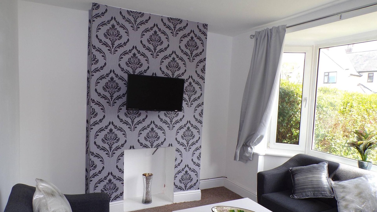 Chorlton-by-Backford Cottage | Lovely Holiday Home By Chester Zoo!