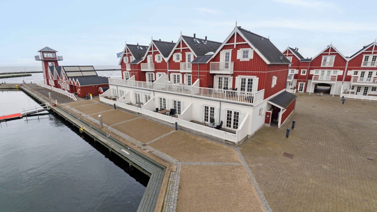 Bagenkop Apartment | Lovely holiday home with harbor view