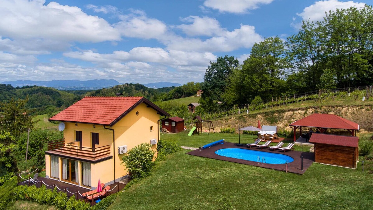Pusca House | Lovely home in Bobovec Rozganski