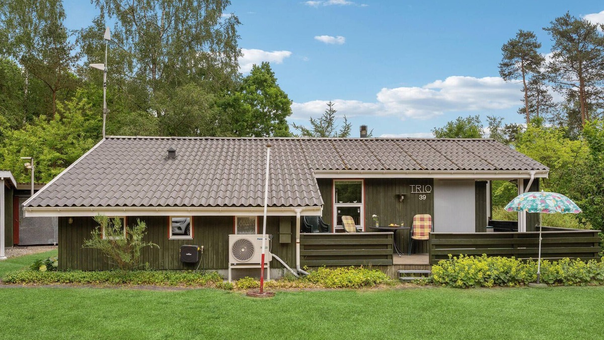 Ans House | Lovely home in Ans By with WiFi