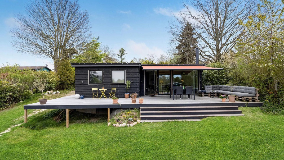 Bog By House | Lovely home in Bogø By with kitchen