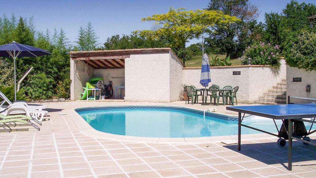 Cauzac House | Lovely home in Cauzac with kitchen