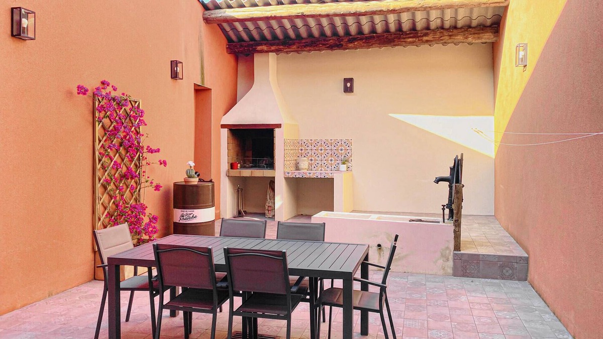 Cebazan House | Lovely home in Cébazan with WiFi
