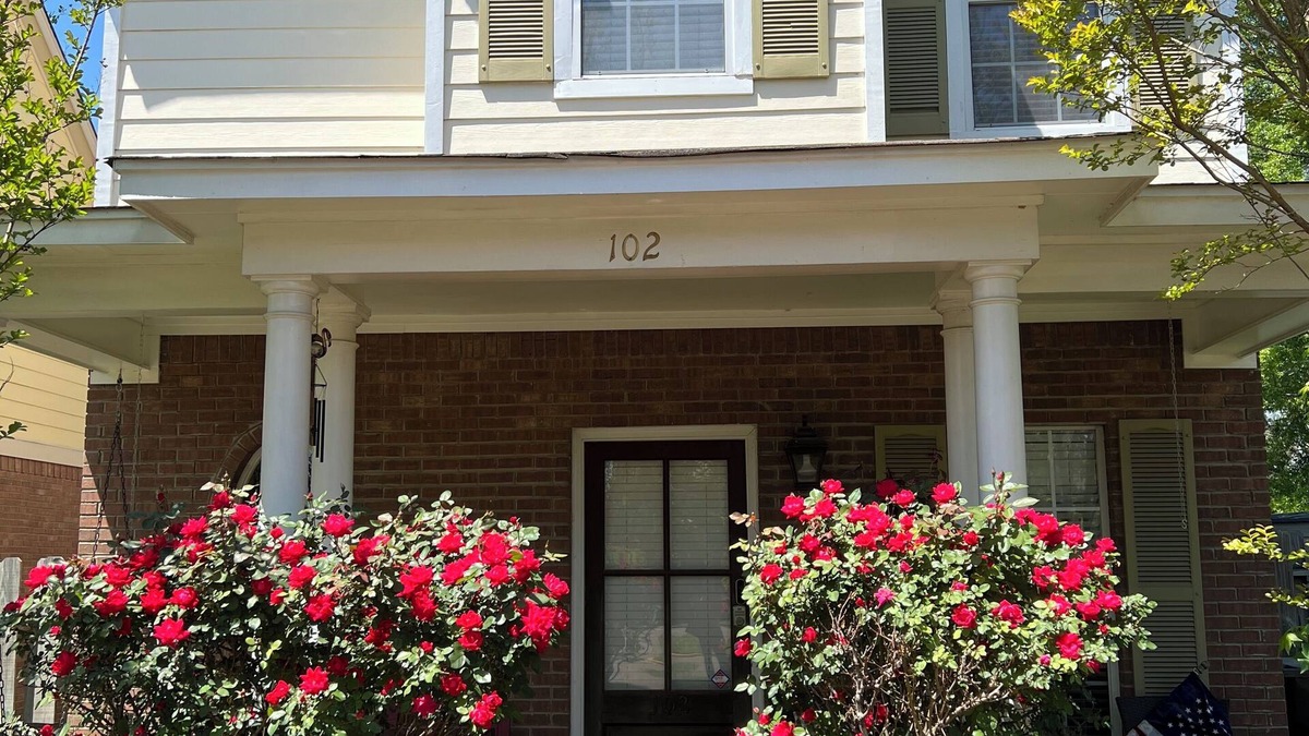 Oxford House | Lovely home in good location just few minutes to OleMiss