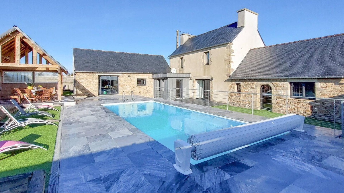 Kerlouet House | Lovely home in Guisseny