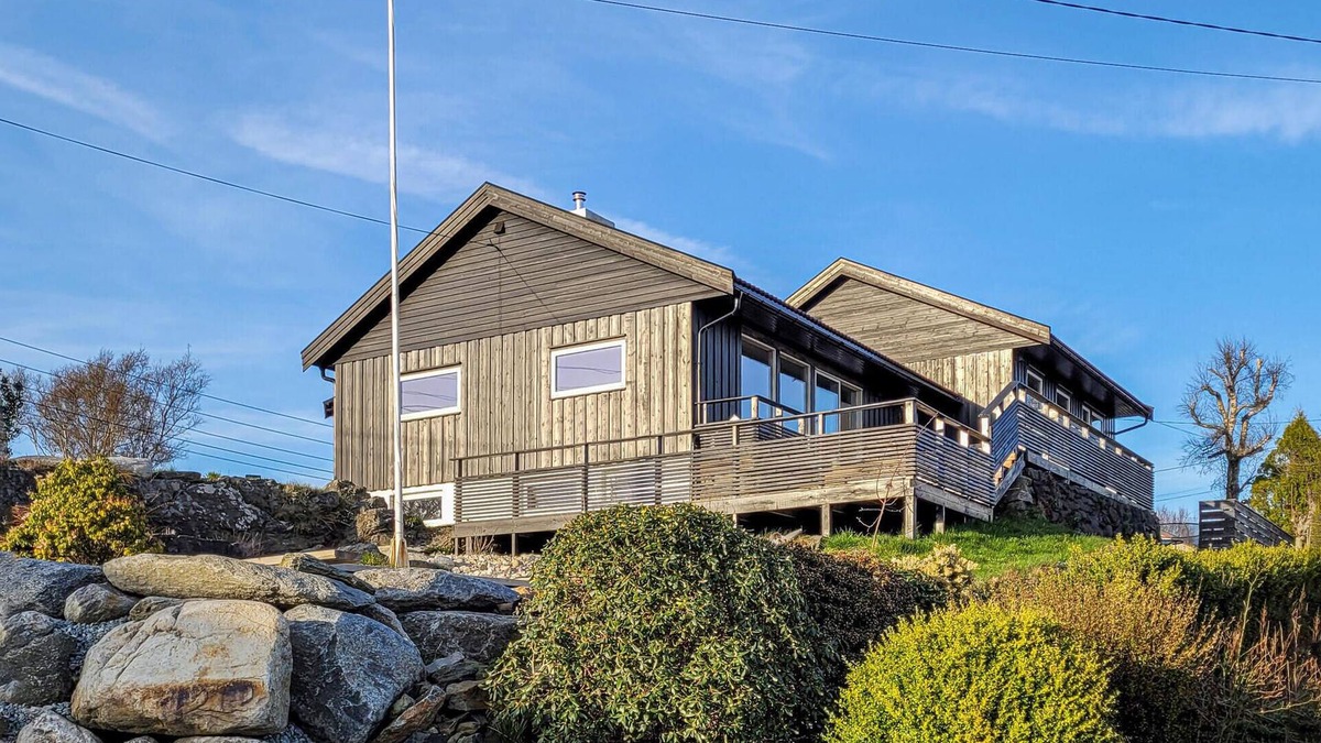 Karmoy House | Lovely home in Håvik with WiFi