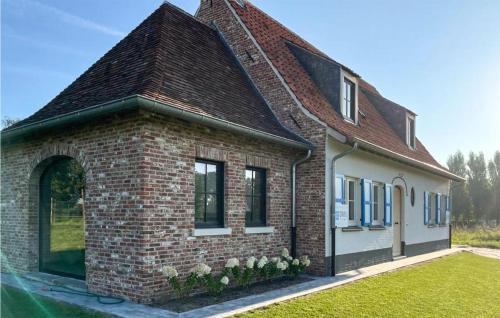 Knesselare House | Lovely Home In Knesselare With Wifi