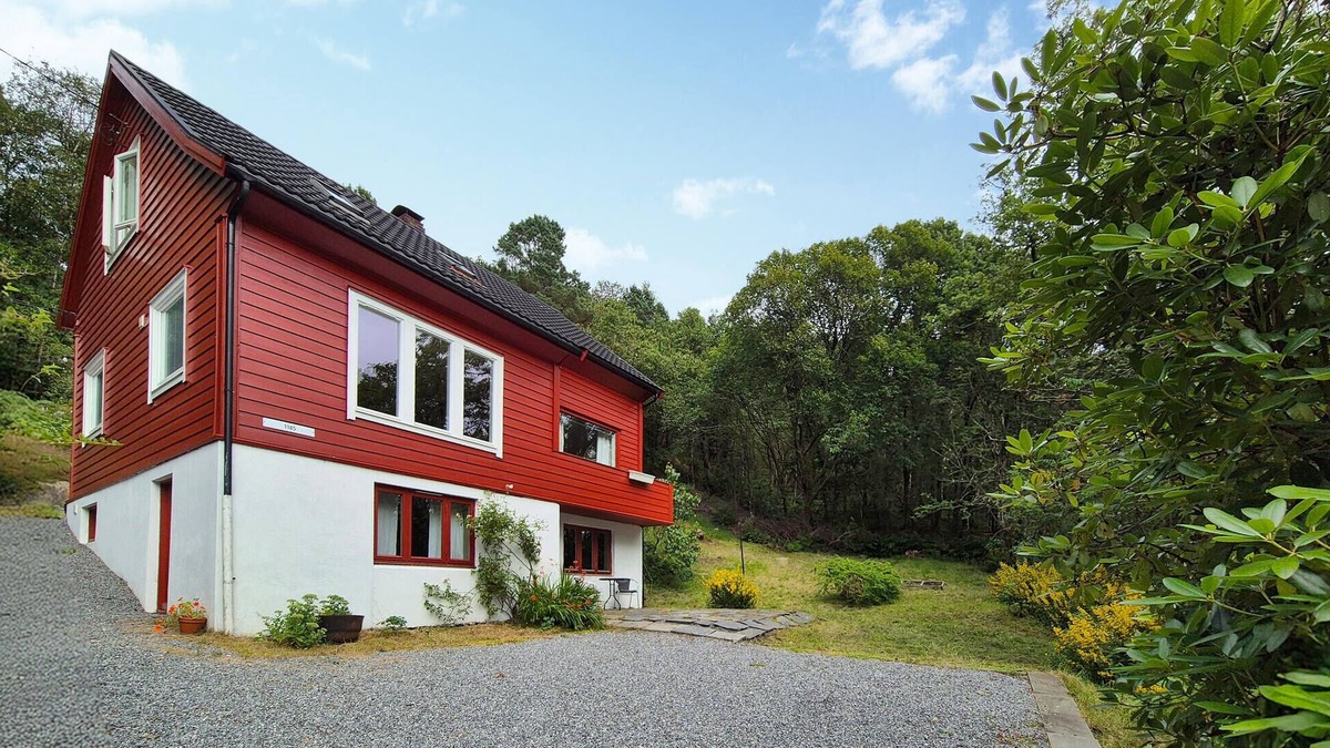 Masfjorden House | Lovely home in Masfjordnes with WiFi