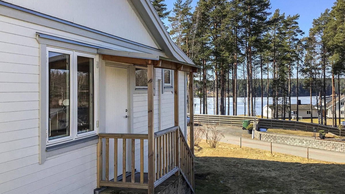 Mullsjo House | Lovely home in Mullsjö with kitchen