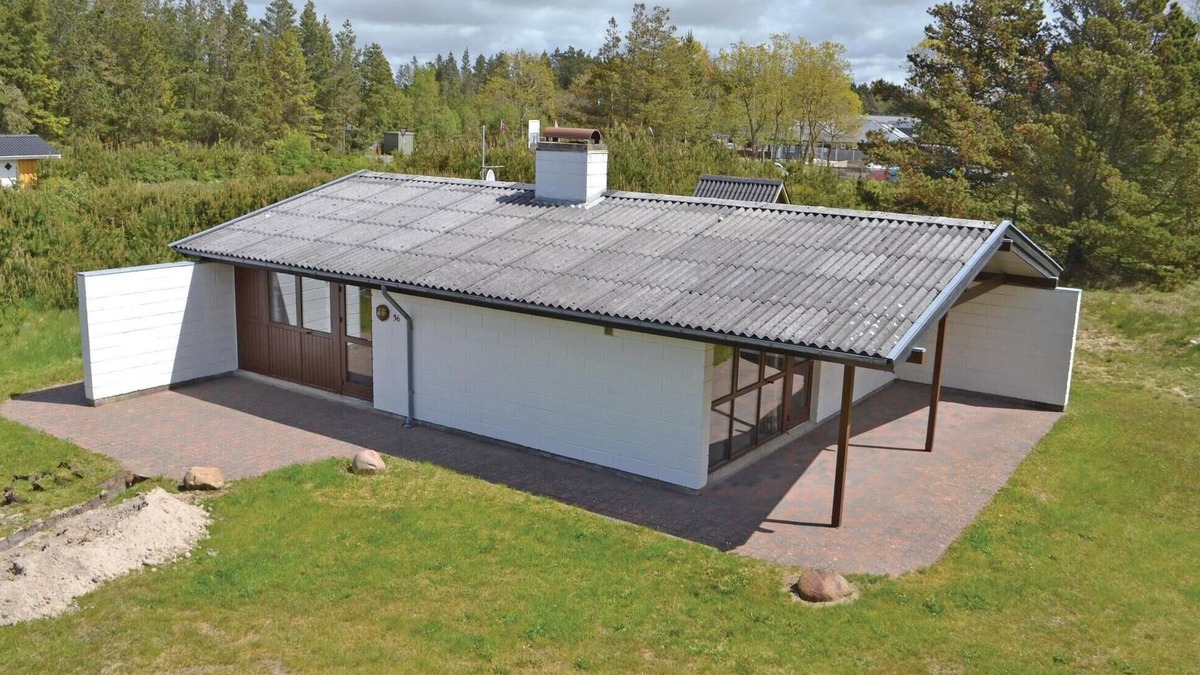 Houstrup House | Lovely home in Nørre Nebel with WiFi