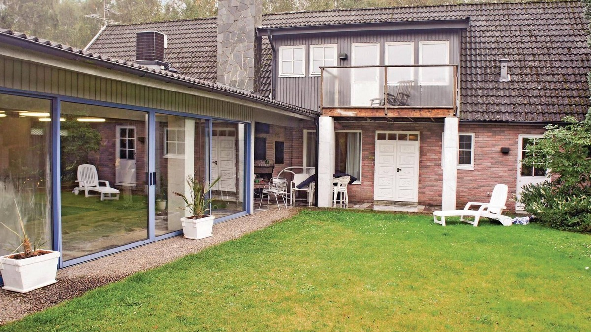 Nybrostrand House | Lovely home in Nybrostrand with sauna