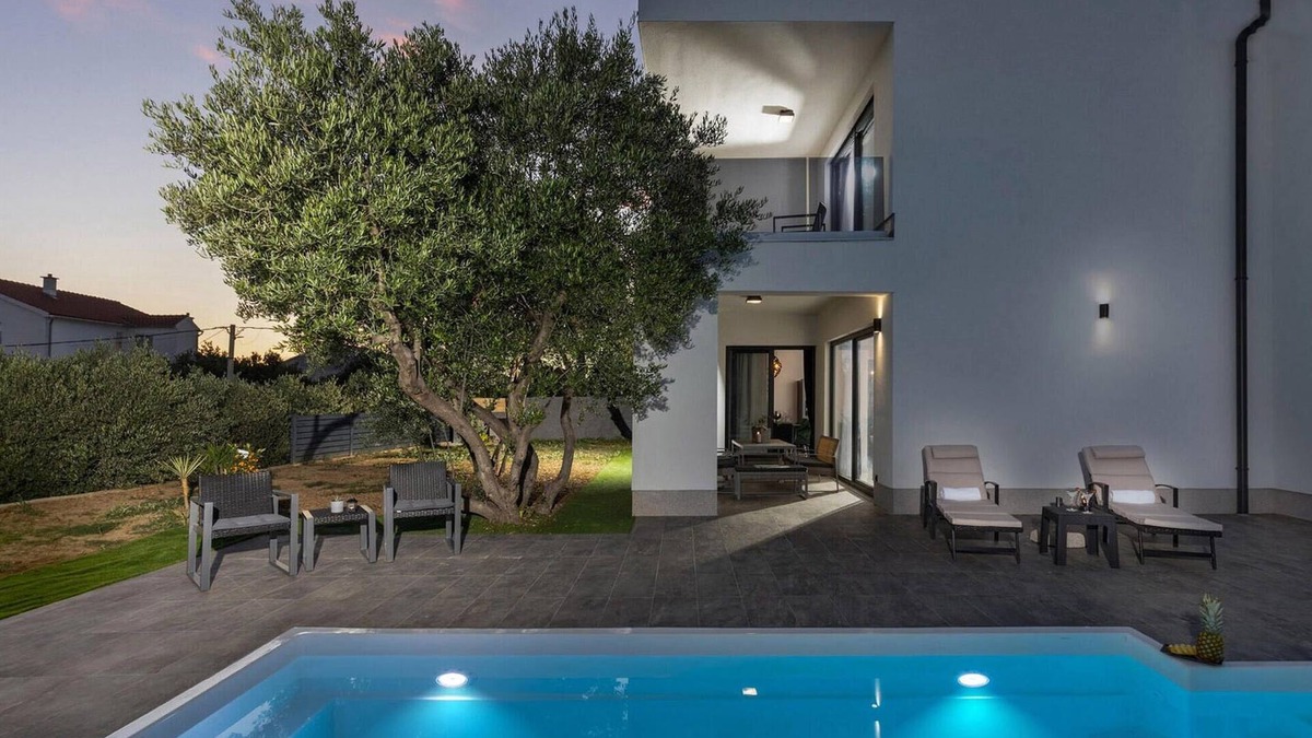 Banjol House | Lovely home in Rab with WiFi