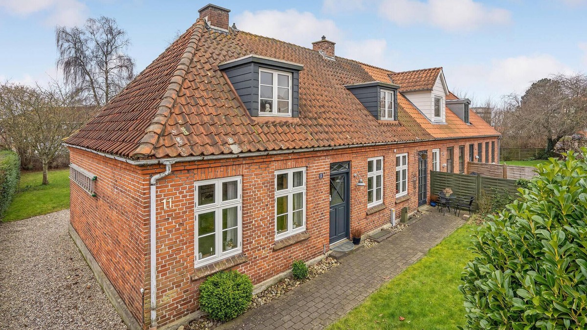 Sønderborg House | Lovely home in Sønderborg with kitchen