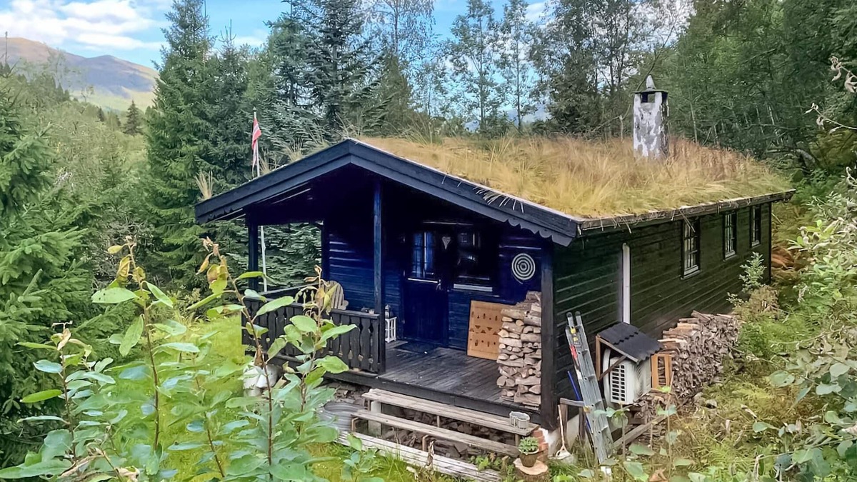 Møre og Romsdal House | Lovely home in Stranda with WiFi