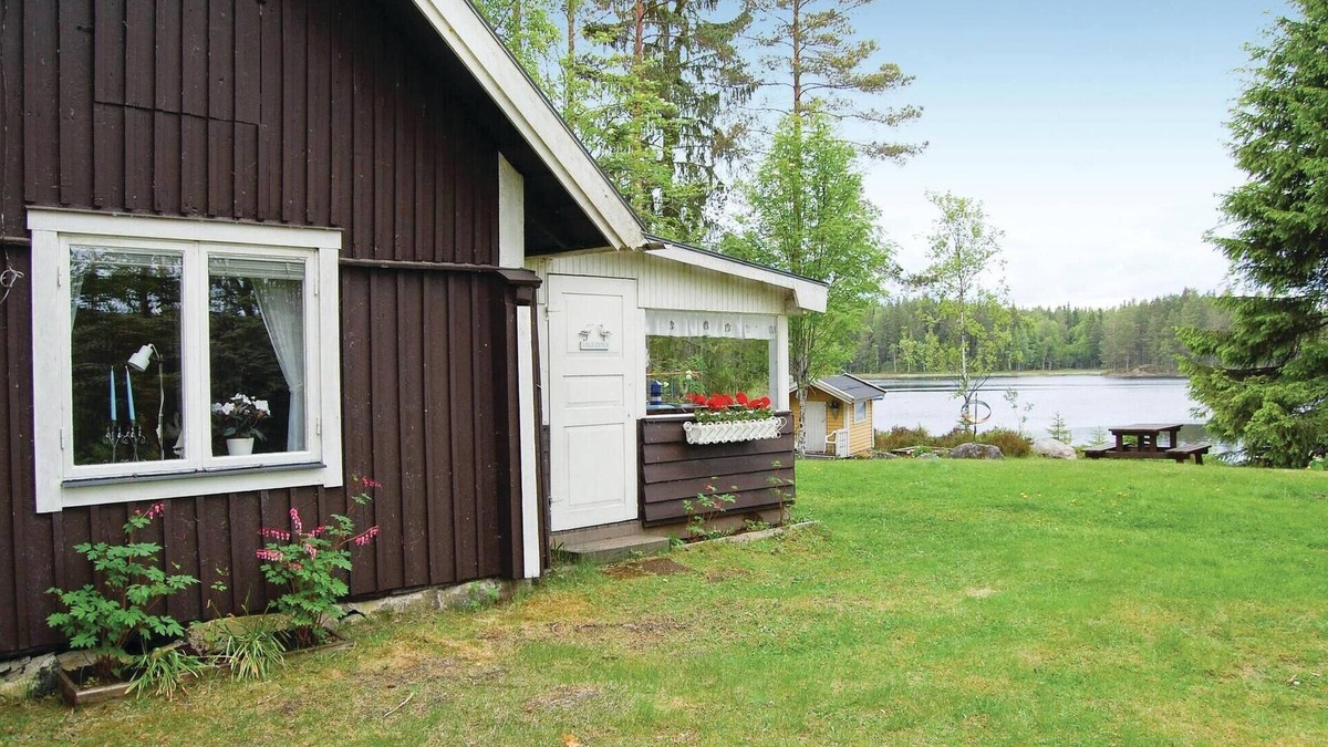 Tived House | Lovely home in Tived with WiFi