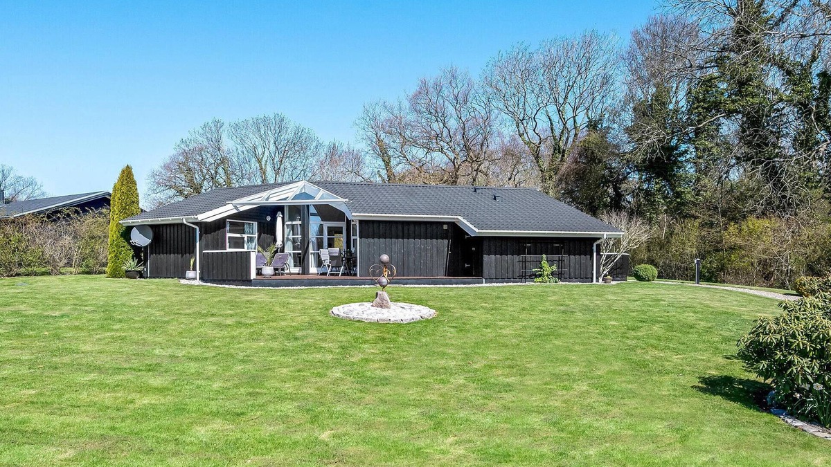Hov House | Lovely home in Tranekær with WiFi