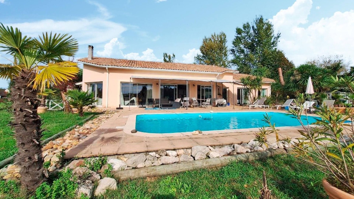 Virazeil House | Lovely home in Virazeil