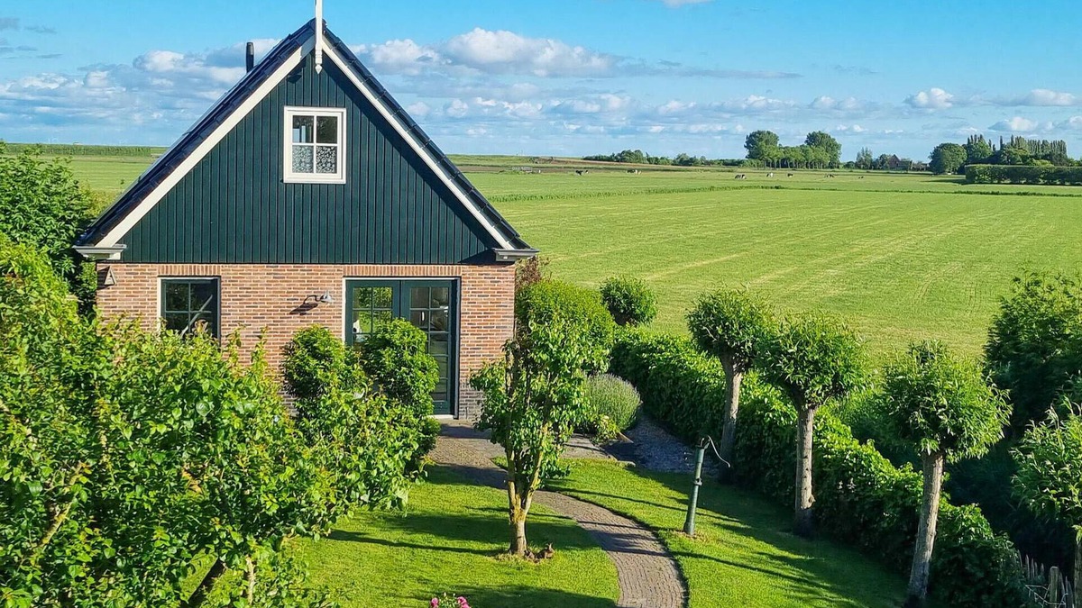 Wijdenes House | Lovely home in Wijdenes with WiFi