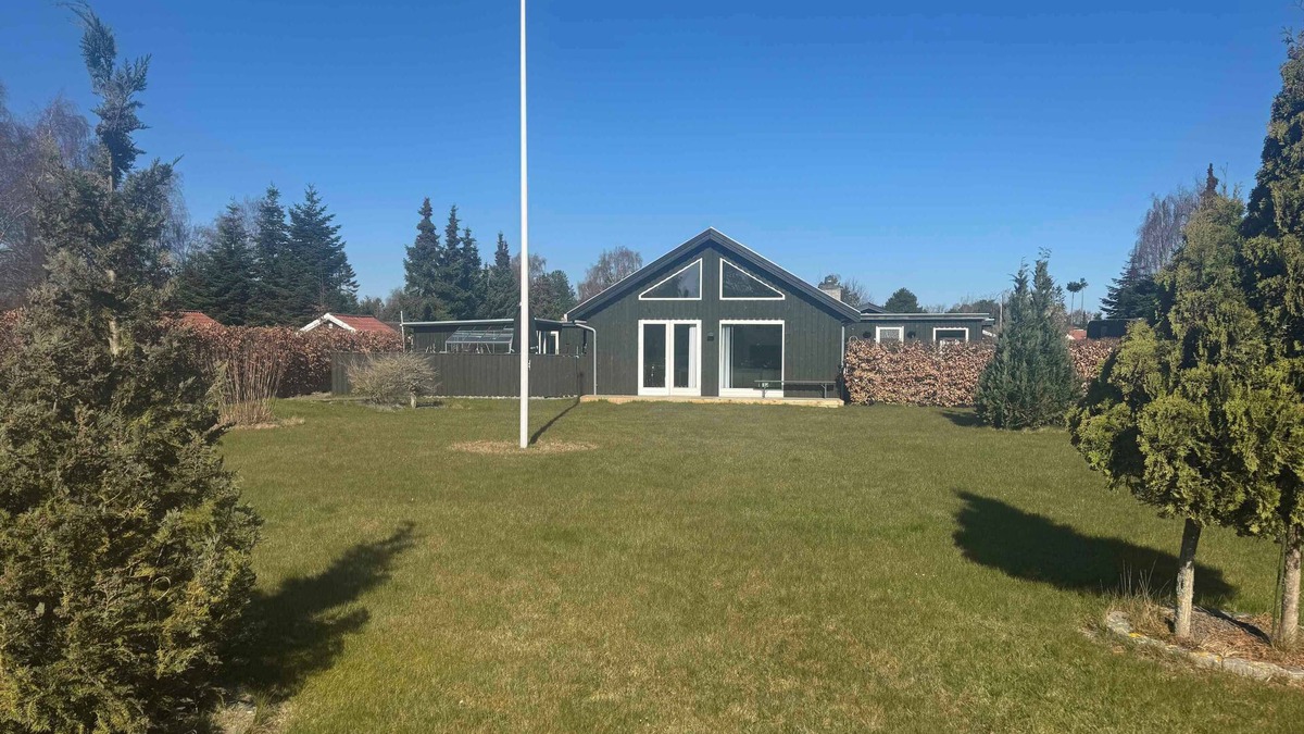Bøtø By House | Lovely home near Denmark's most.