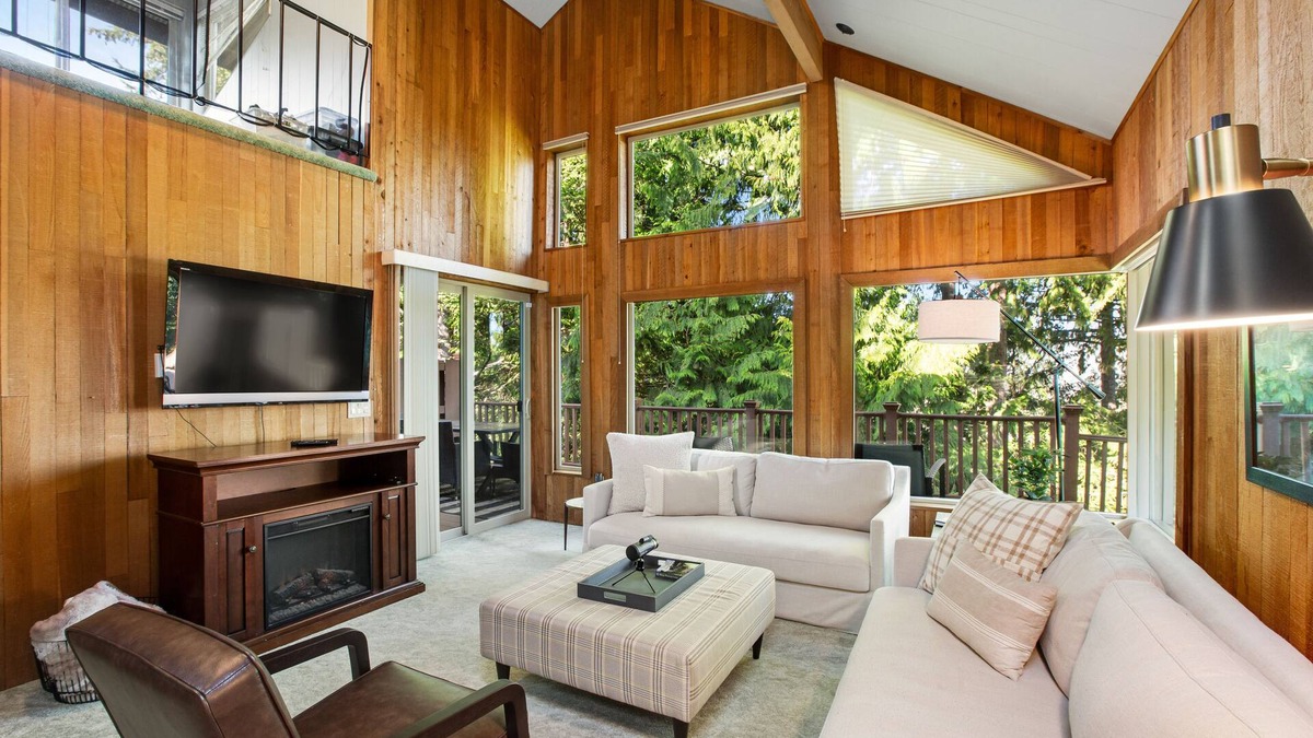 Sudden Valley House | Lovely home with water views & office - great for families