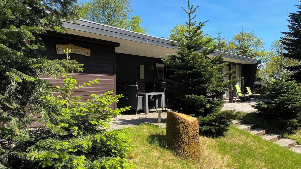Nykobing Mors Cottage | Lovely house for 6 people with a sea view in an attractive summer house area