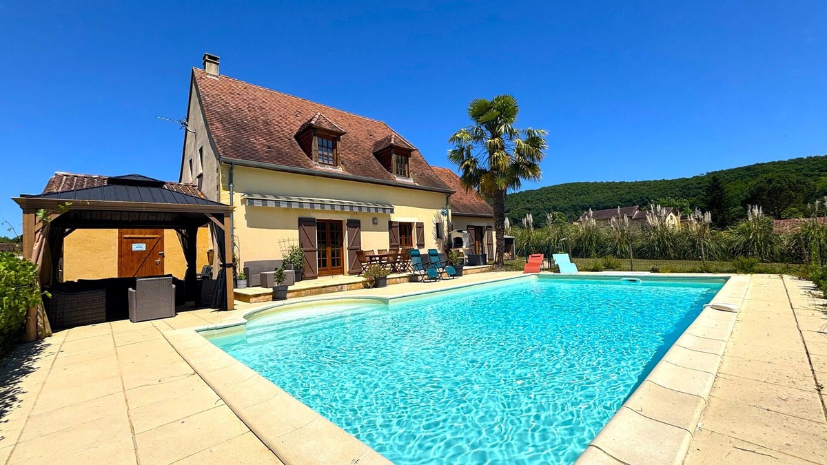 Vezac House | Lovely house with private pool and fenced garden in the heart of Black Périgord