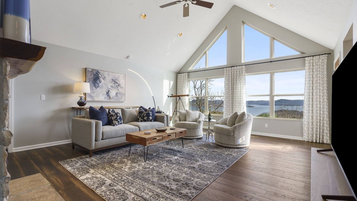 Blue Eye House | Lovely Lake Home with Stunning Views-Your perfect Table Rock Lake Getaway Awaits