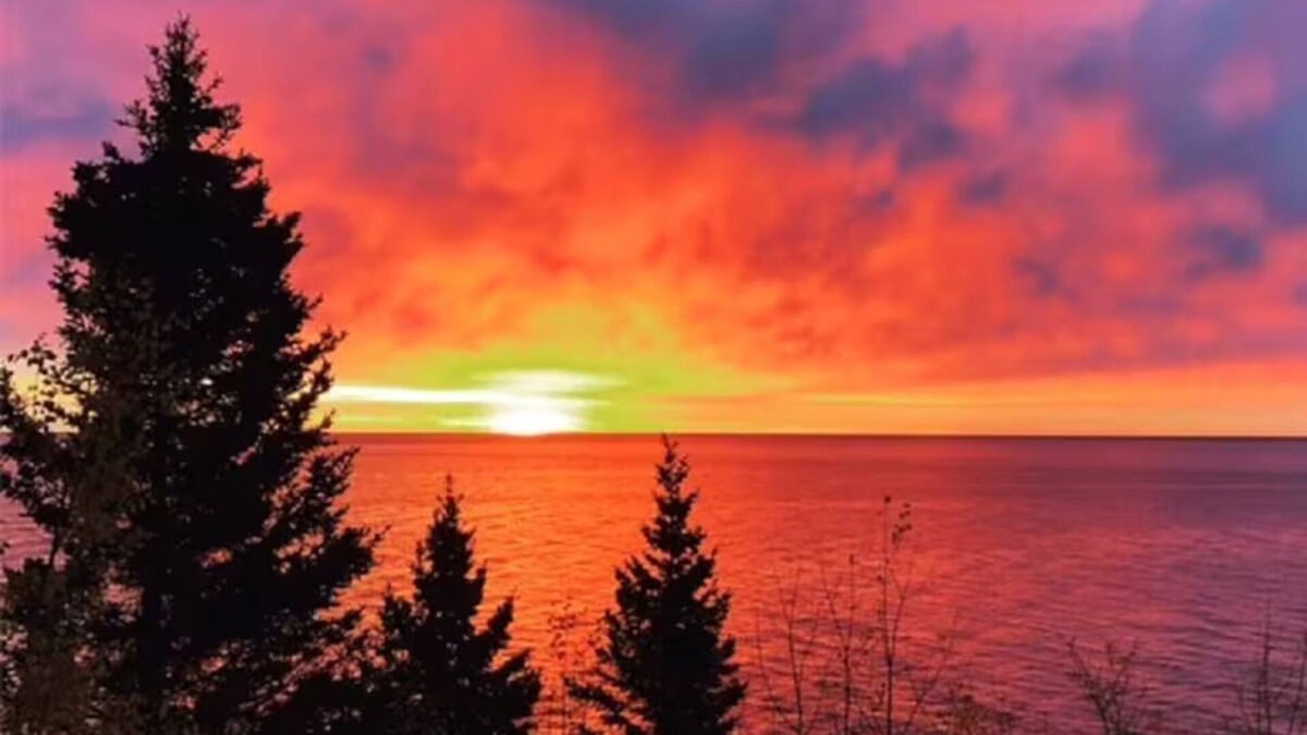 Tofte House | Lovely Lake Superior Waterfront Townhome, Tofte, North Shore of MN.