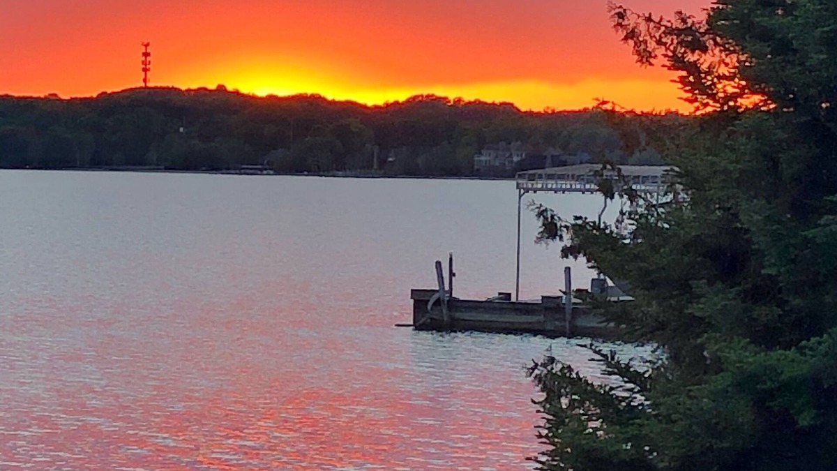 Charlevoix House | Lovely lakefront home with stunning view of the lake