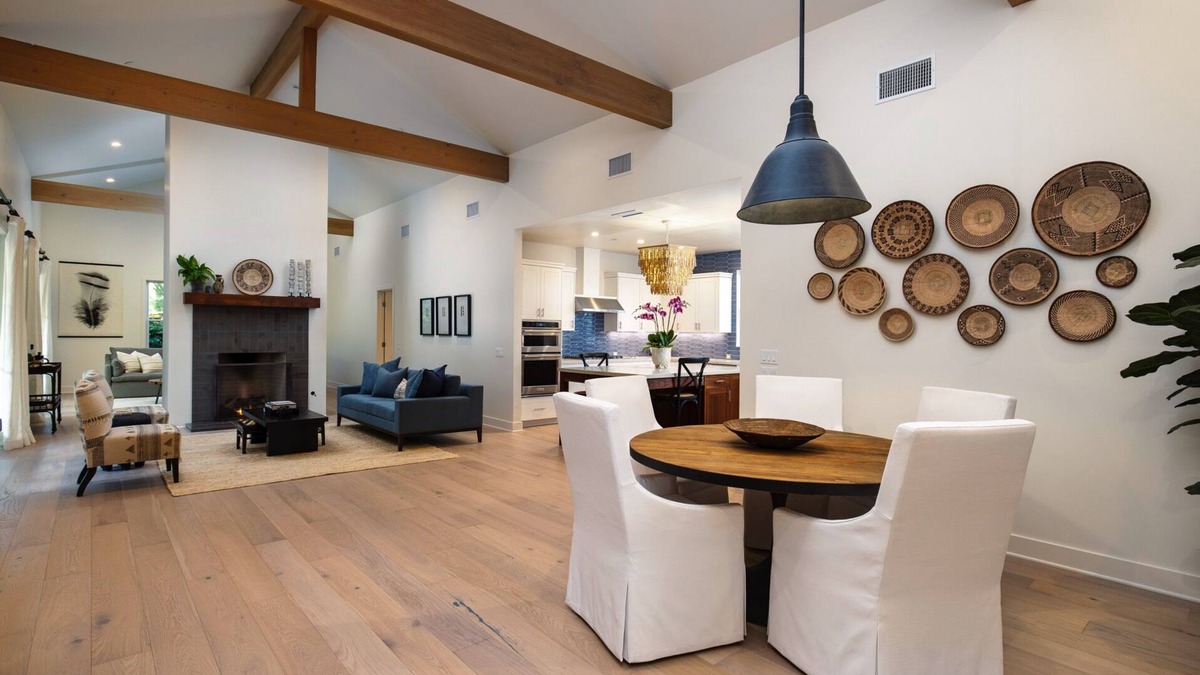 West Mesa House | Lovely Lighthouse Way Near State St, Beach and Parks On The Mesa.