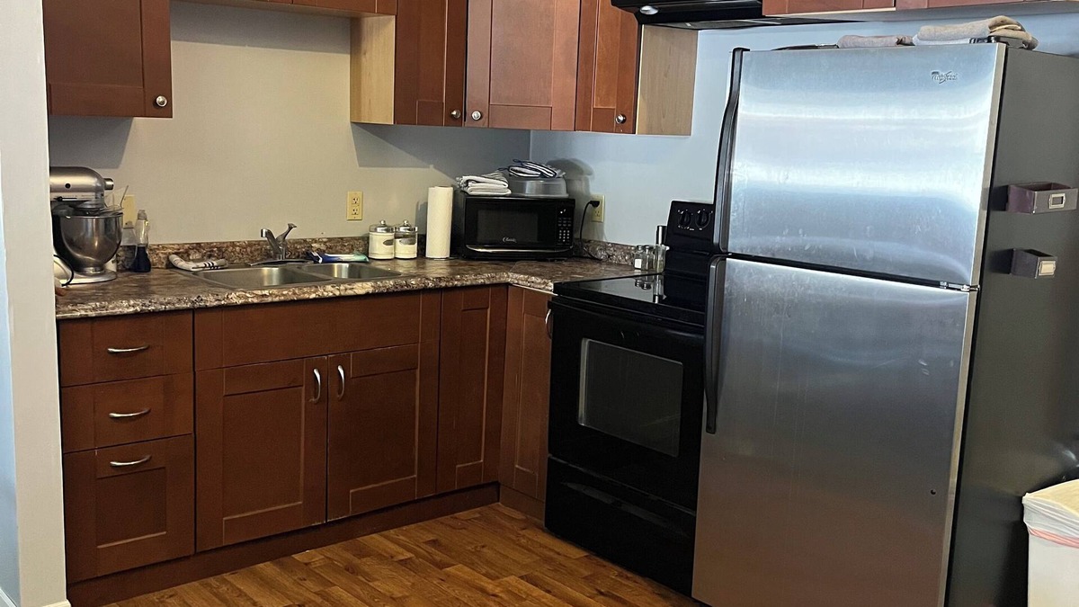Saskatchewan Cabin | Lovely lodge with WiFi in Sled Lake - 6 bedrooms